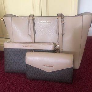 Michael Kors Large 3-in-1 Leather Tote